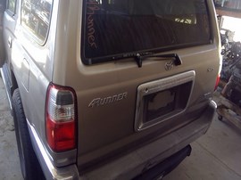 2002 TOYOTA 4RUNNER, SILVER, SR5 MODEL, 3.4L, AT, 2WD.  Z26424